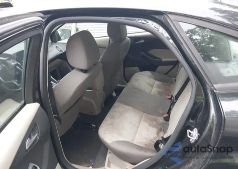 2014 Ford Focus Se z USA, uszkodzony, nr VIN 1FADP3F27EL298565